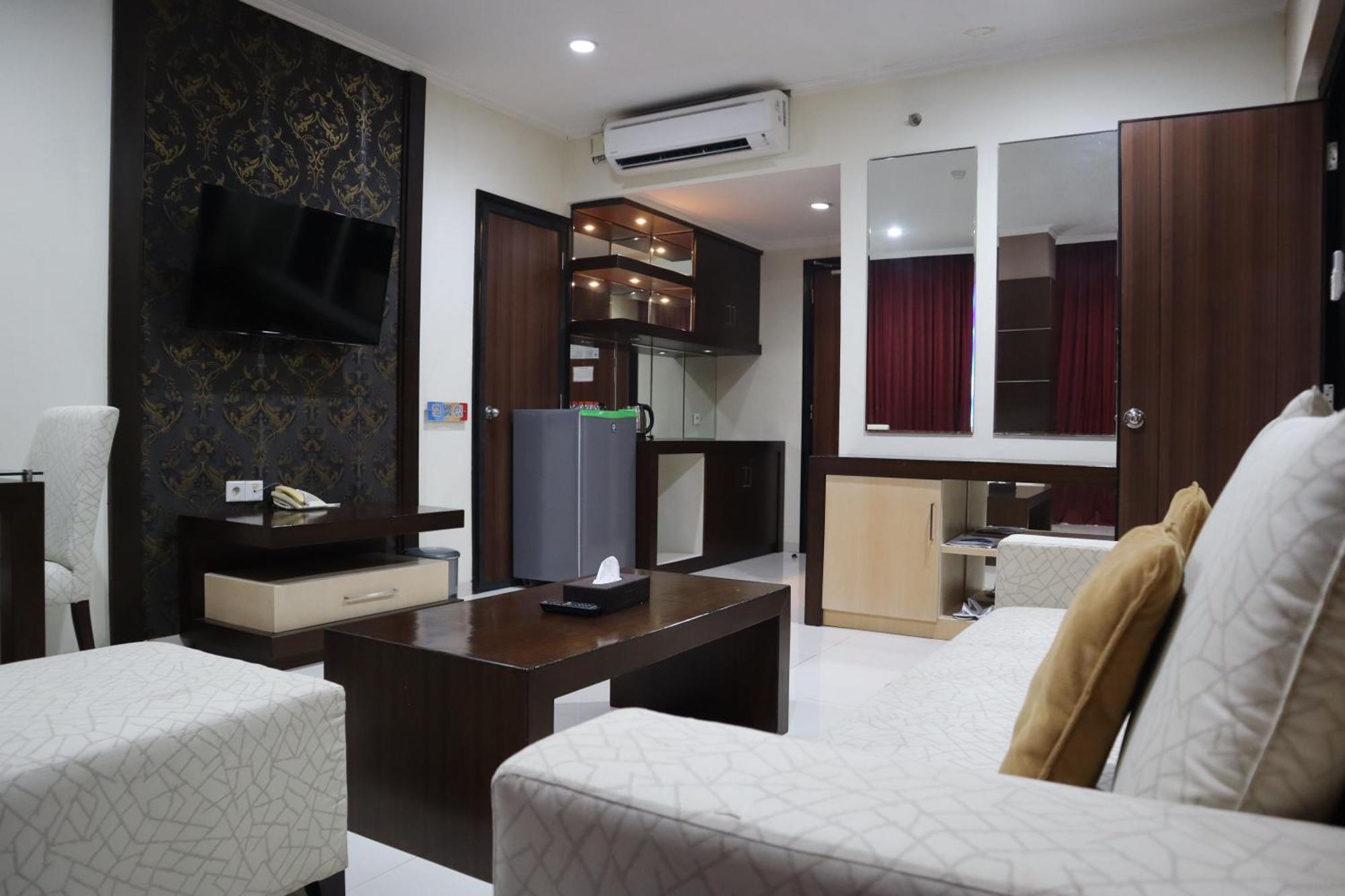 Hotel Dafam Pekalongan Exterior photo