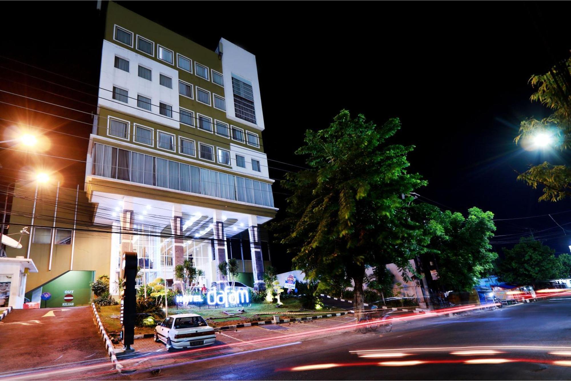 Hotel Dafam Pekalongan Exterior photo