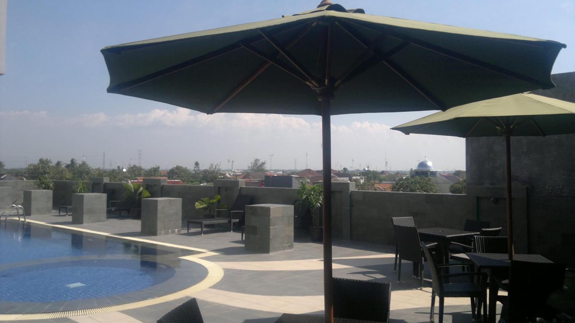 Hotel Dafam Pekalongan Exterior photo
